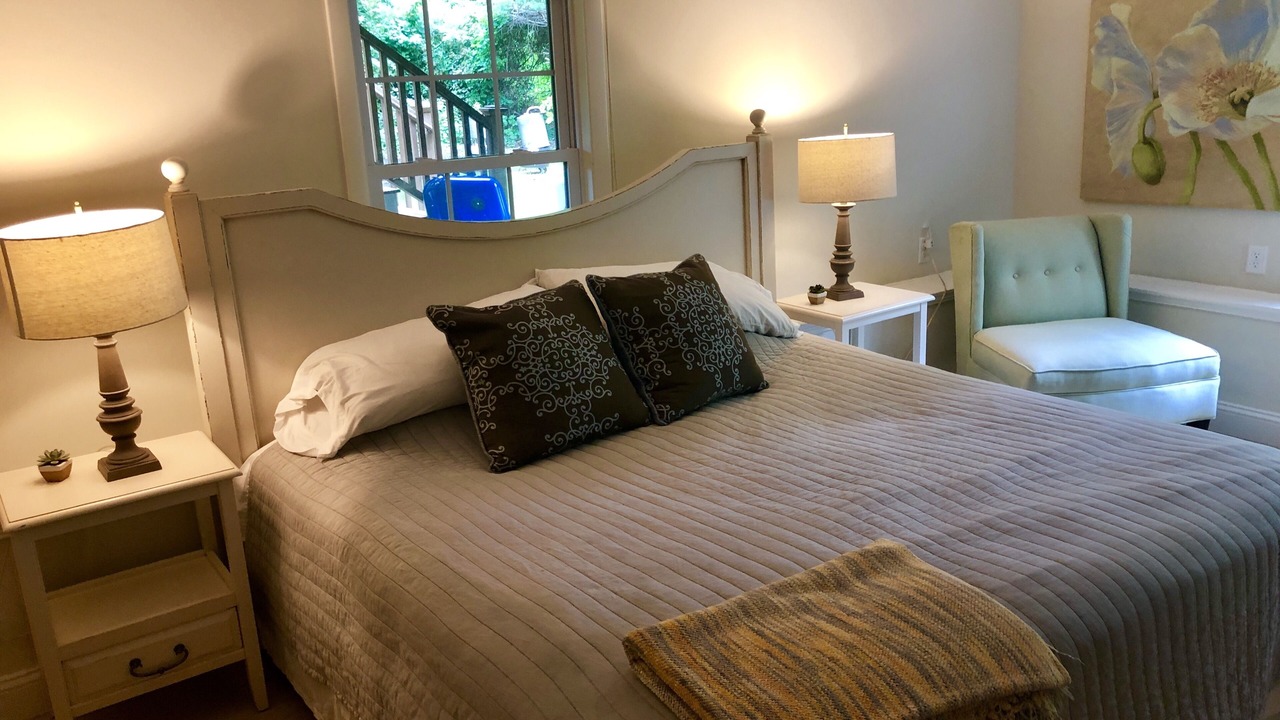 Photo of Bedroom in Orleans