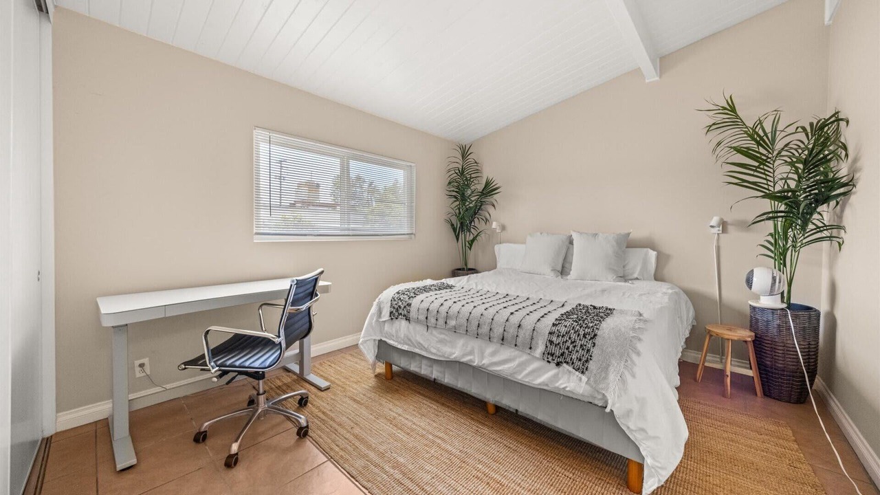 Photo of Bedroom in West Beach