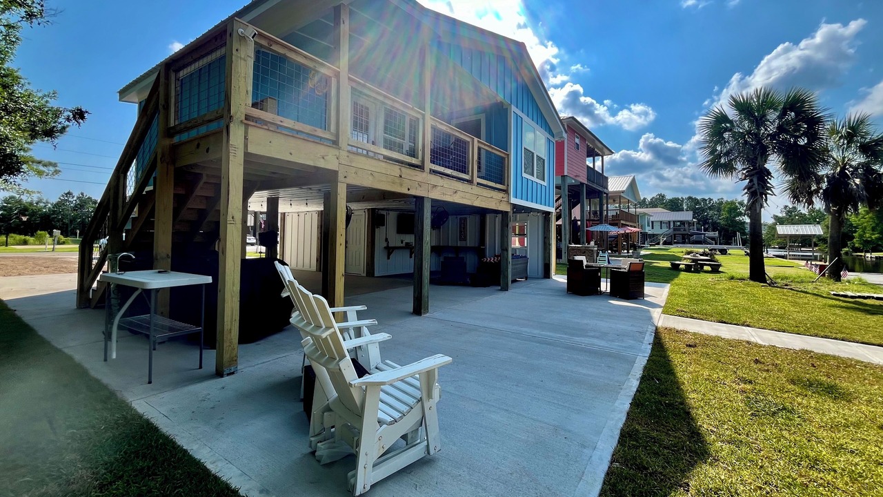 Photo of Patio Balcony in Shoreline Park
