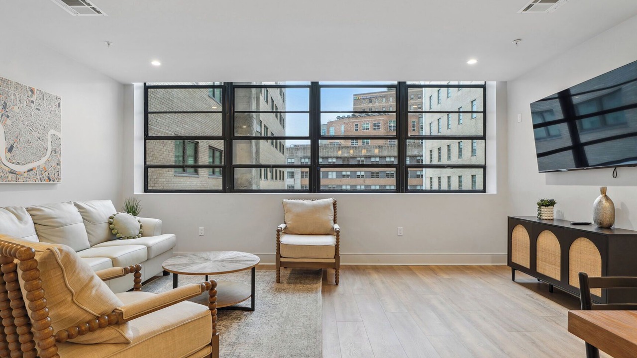Photo of Livingroom in Central Business District