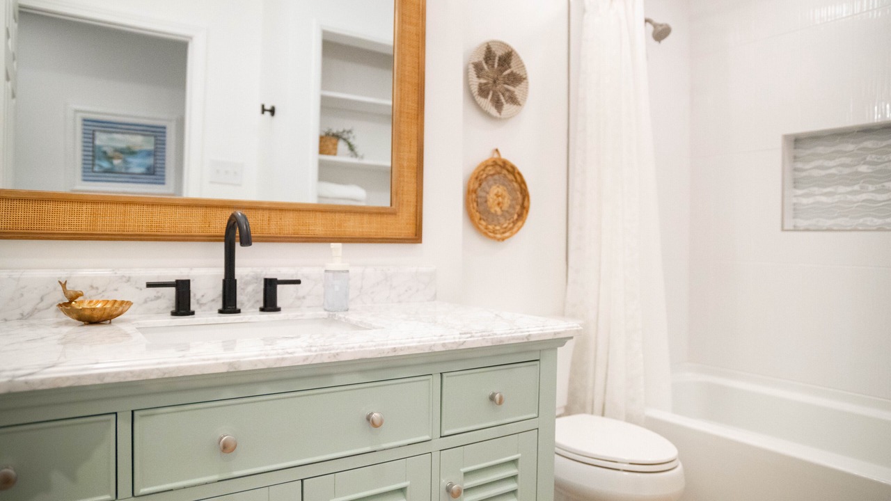 Photo of Bathroom in Ocean Springs