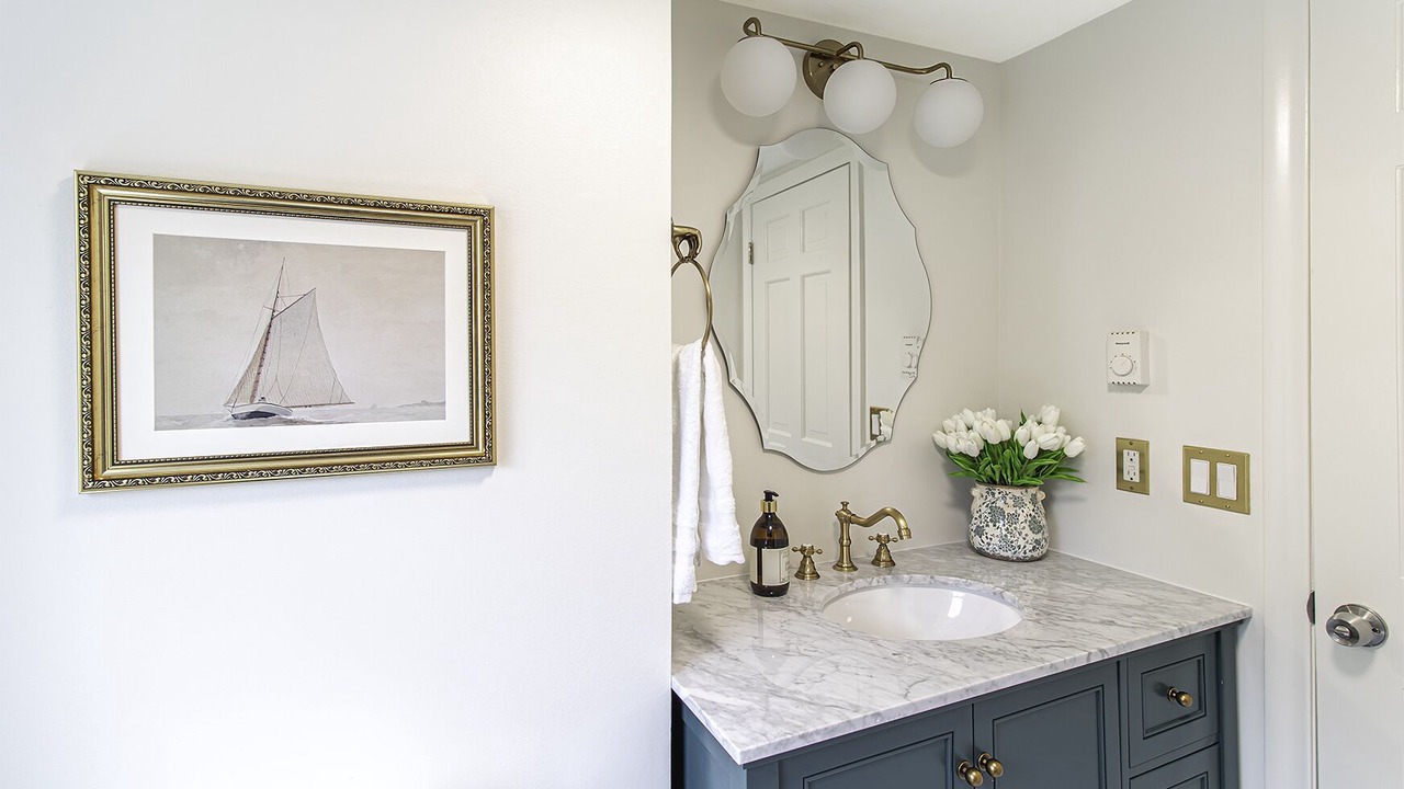 Photo of Bathroom in Sandwich