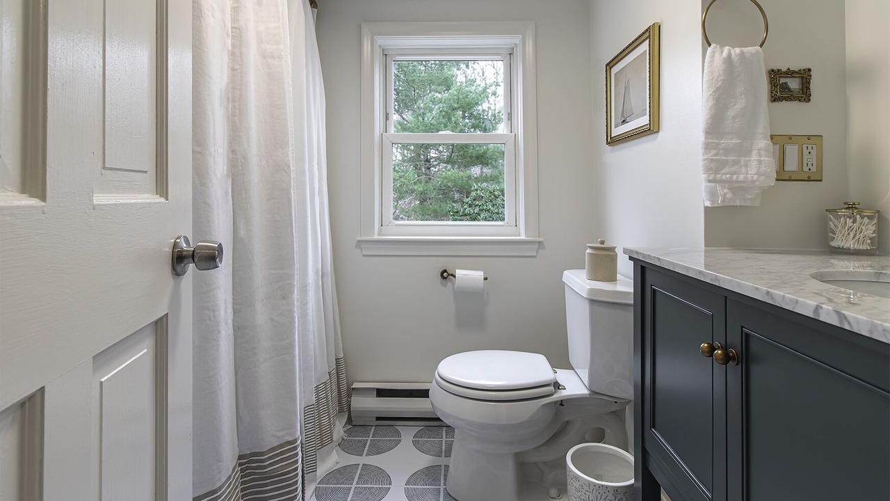 Photo of Bathroom in Sandwich