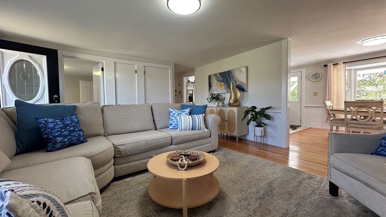 Photo of Livingroom in Centerville