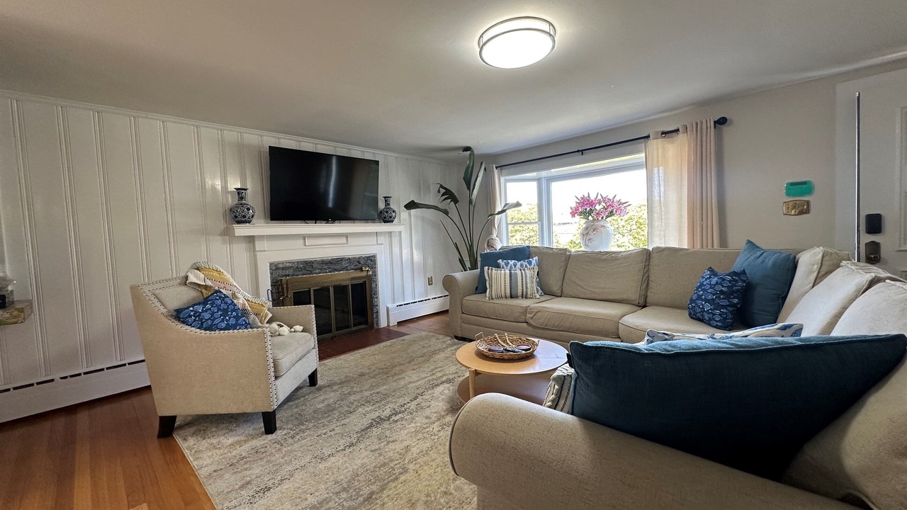 Photo of Livingroom in Centerville