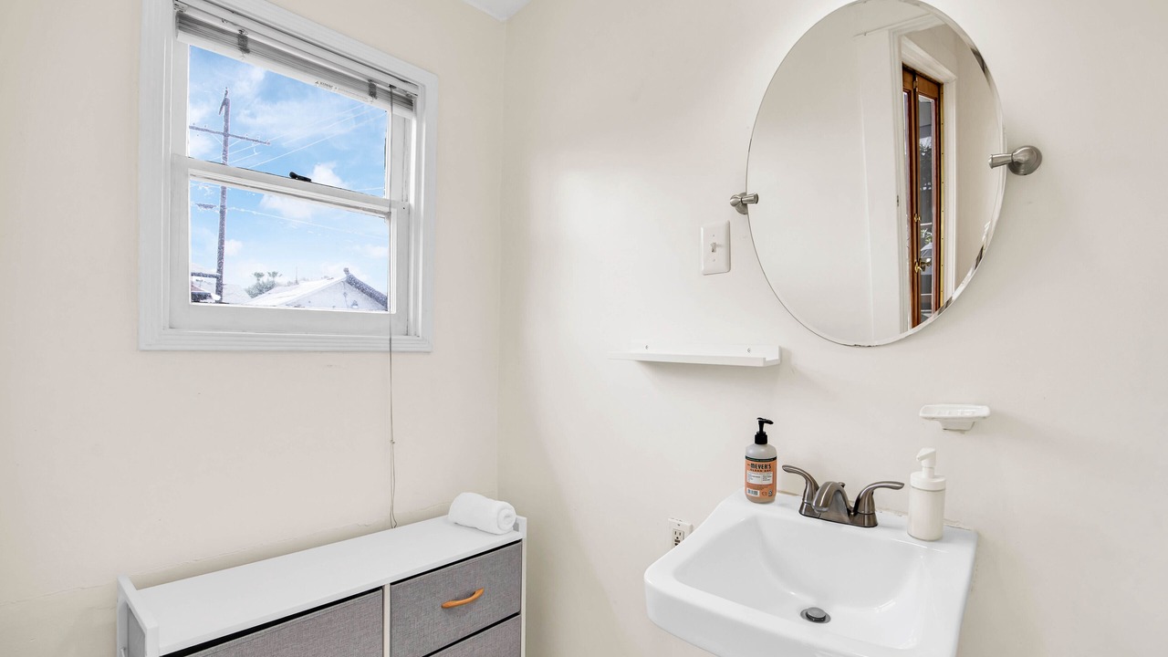 Photo of Bathroom in Wilshire