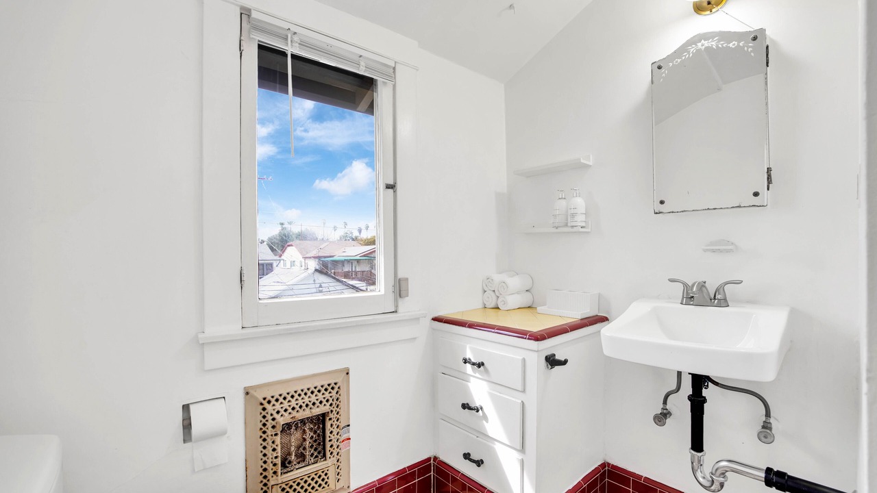 Photo of Bathroom in Wilshire