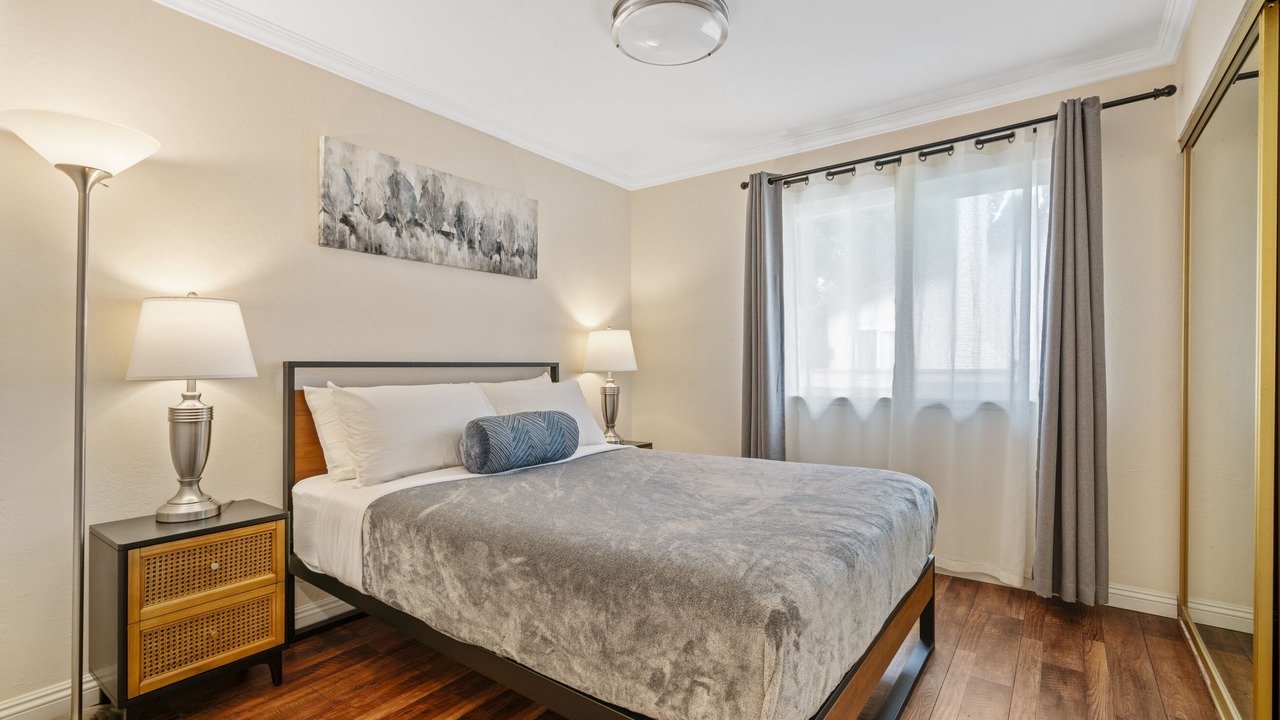 Photo of Bedroom in Walnut