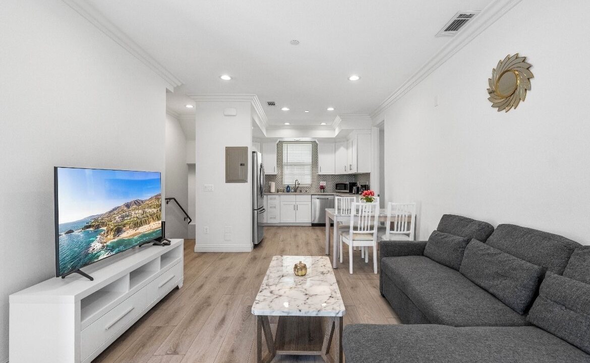 Photo of Livingroom in Pasadena