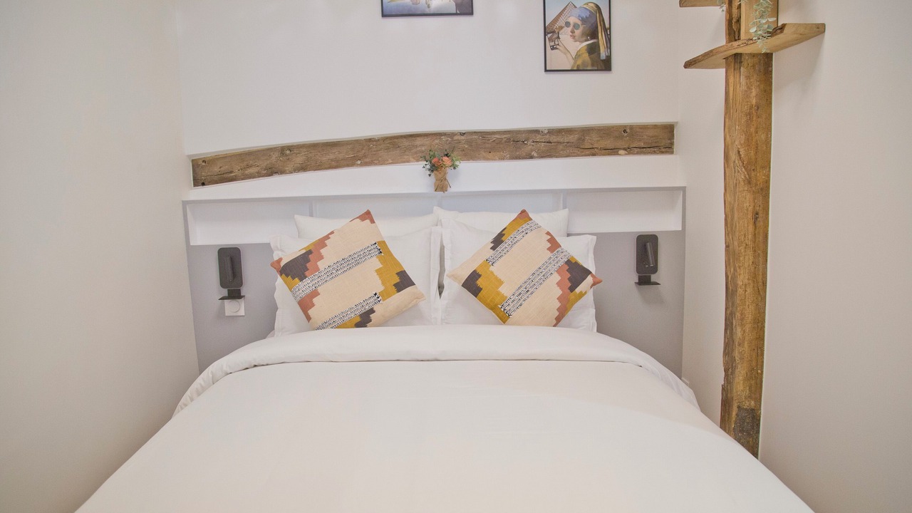 Photo of Bedroom in 5th Arrondissement