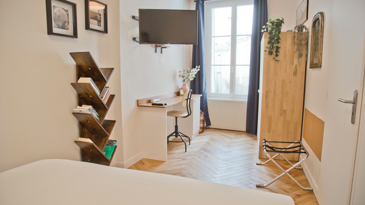 Photo of Bedroom in 5th Arrondissement