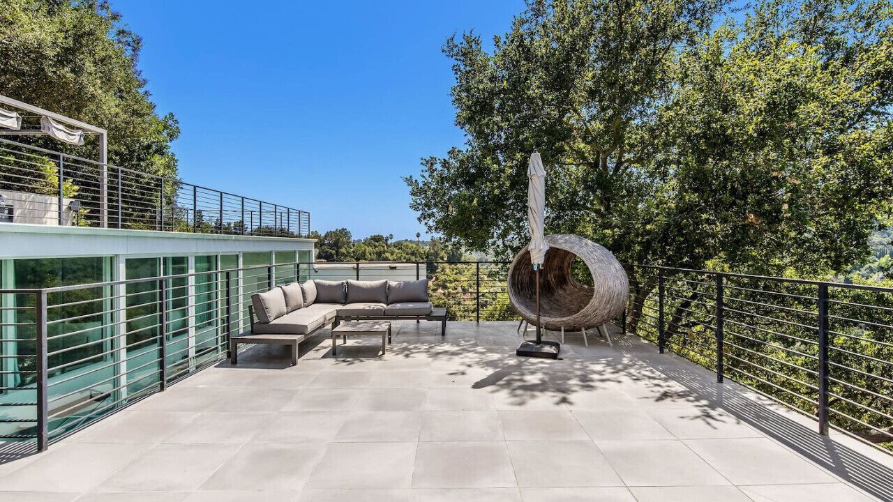Photo of Patio Balcony in Beverly Hills
