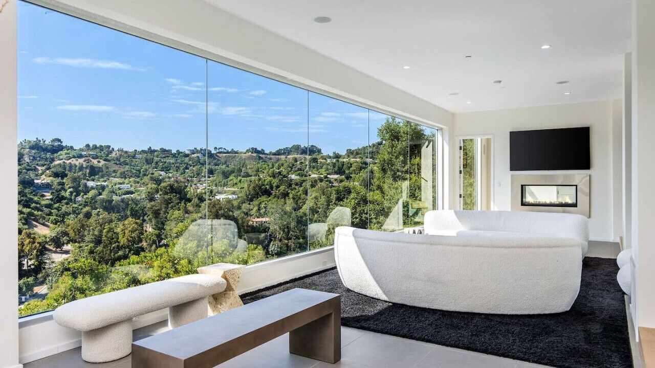 Photo of Livingroom in Beverly Hills