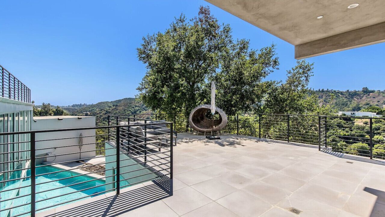 Photo of Patio Balcony in Beverly Hills