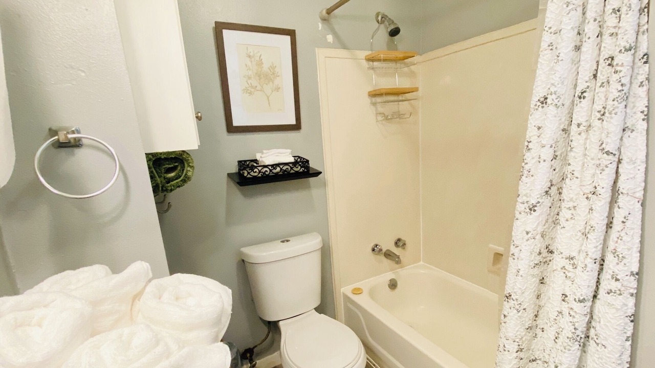 Photo of Bathroom in Hannon Park
