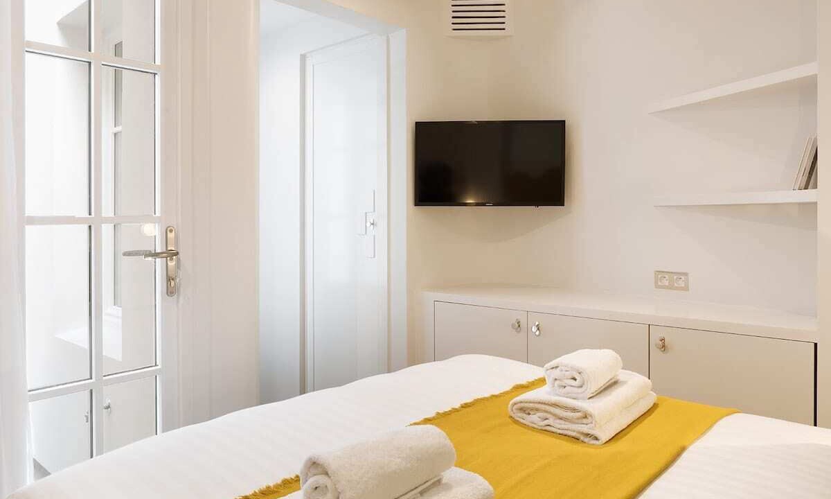 Photo of Bedroom in Quartier de la Monnaie