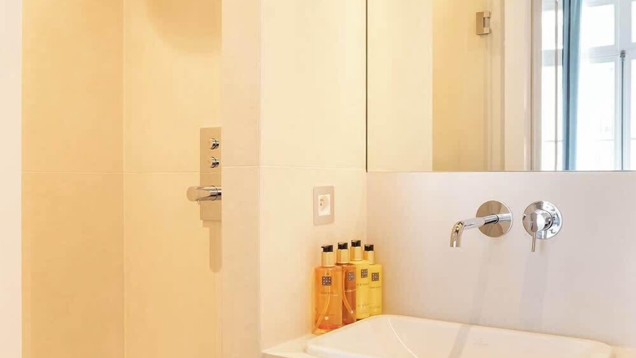 Photo of Bathroom in Quartier de la Monnaie