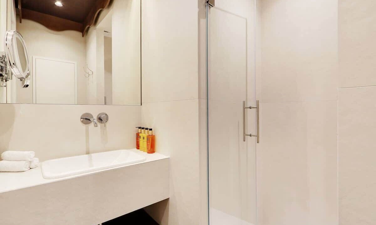 Photo of Bathroom in Quartier de la Monnaie