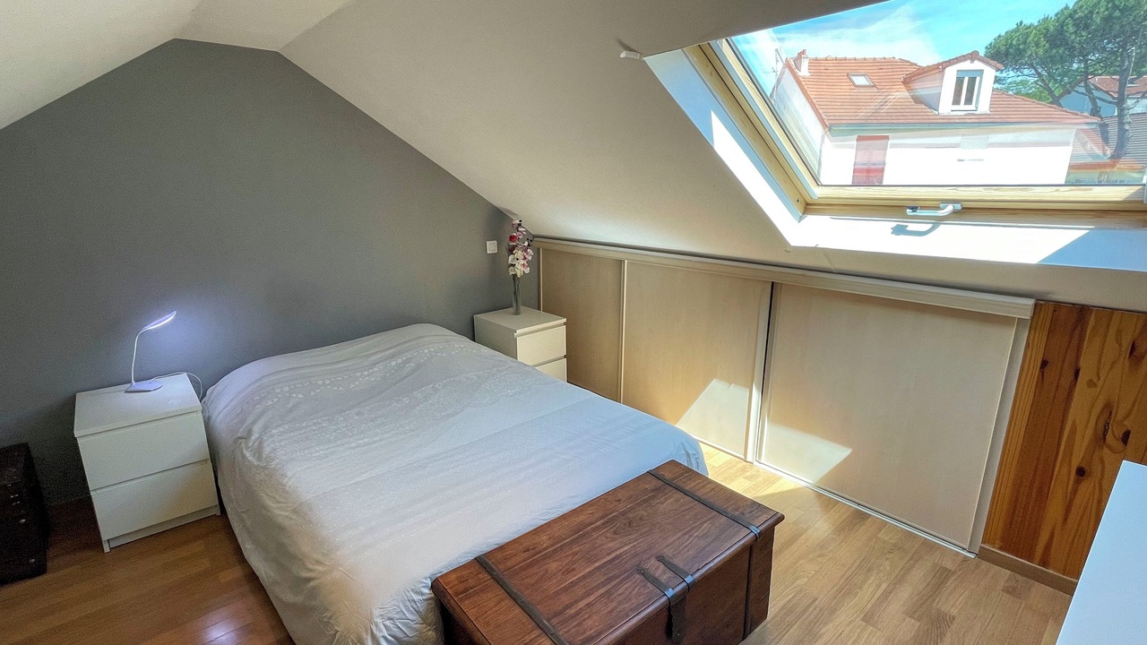 Photo of Bedroom in Chaville