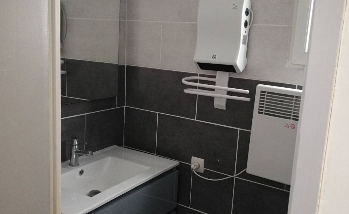 Photo of Bathroom in Puiseux-en-France