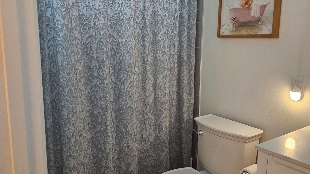 Photo of Bathroom in Seventh Ward