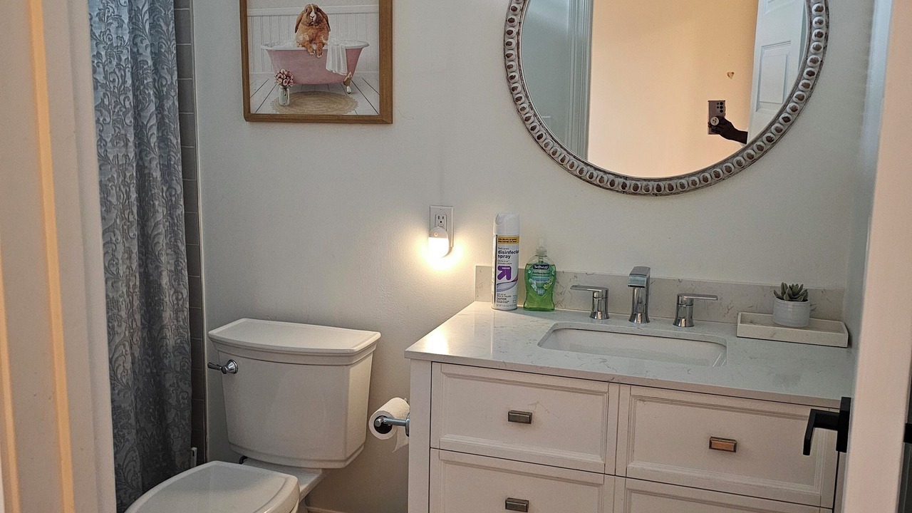Photo of Bathroom in Seventh Ward