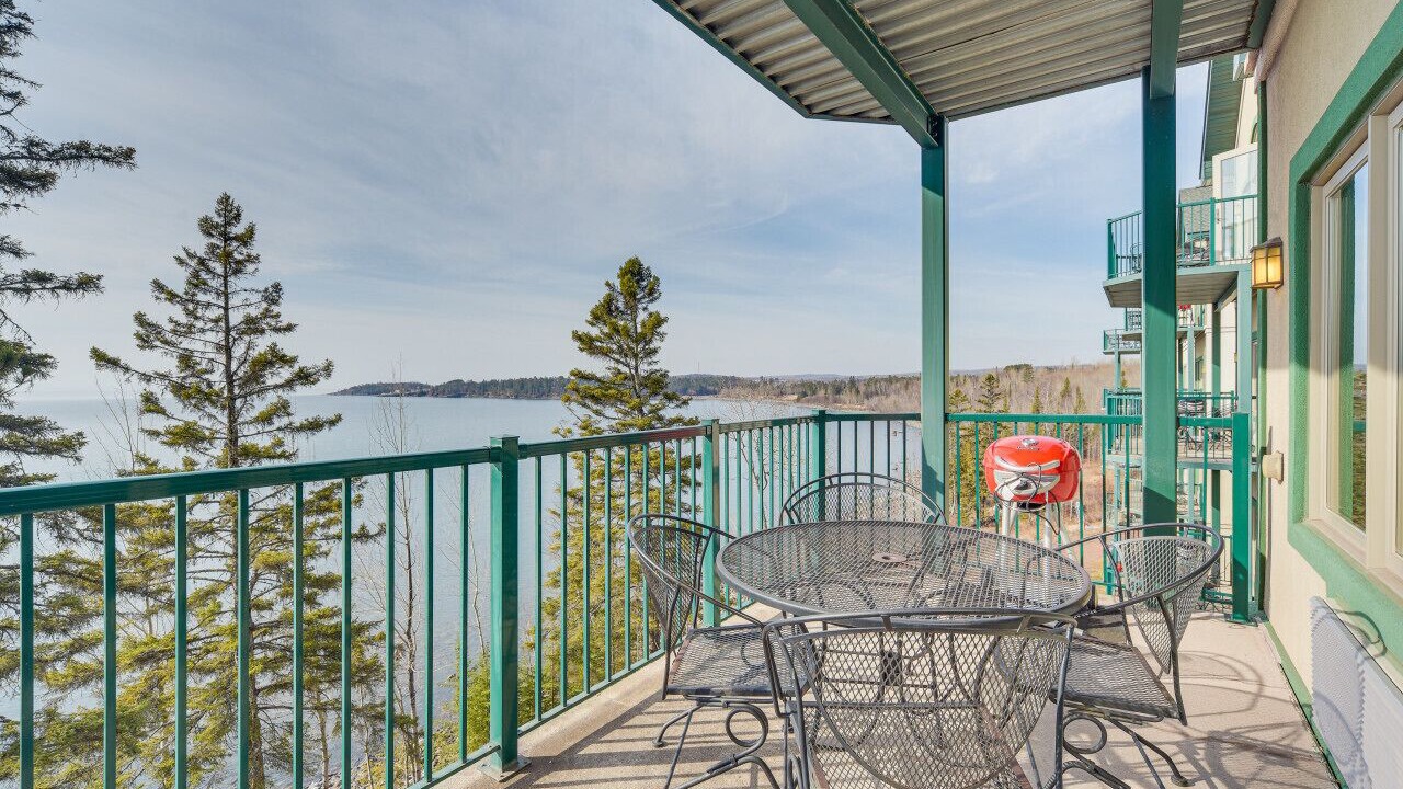 Photo of Patio Balcony in Two Harbors