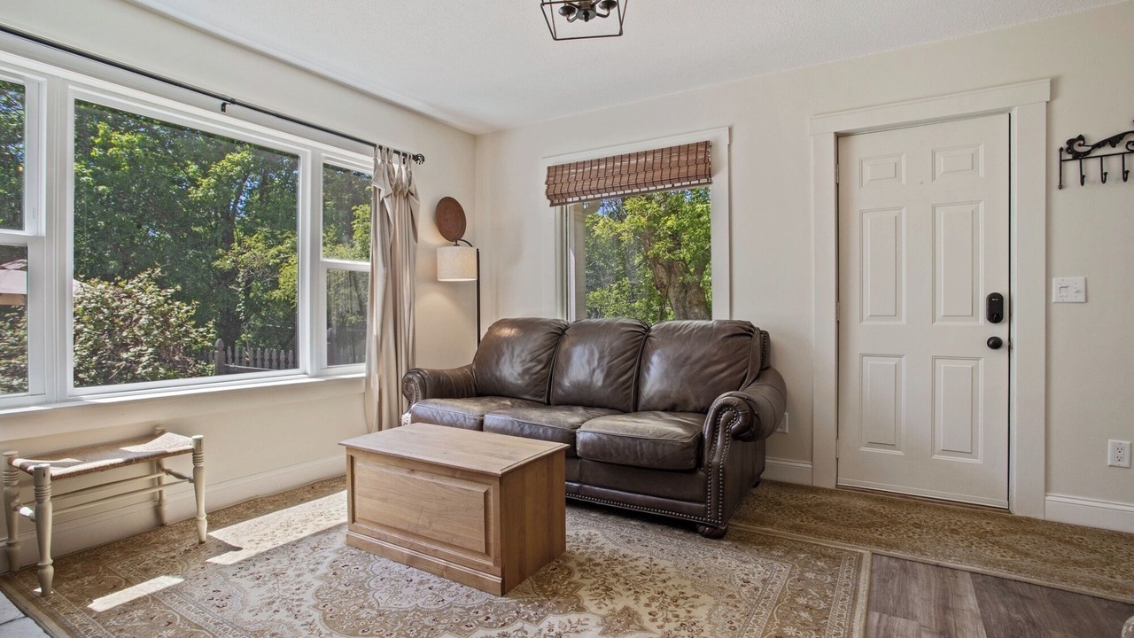 Photo of Livingroom in Taylors Falls