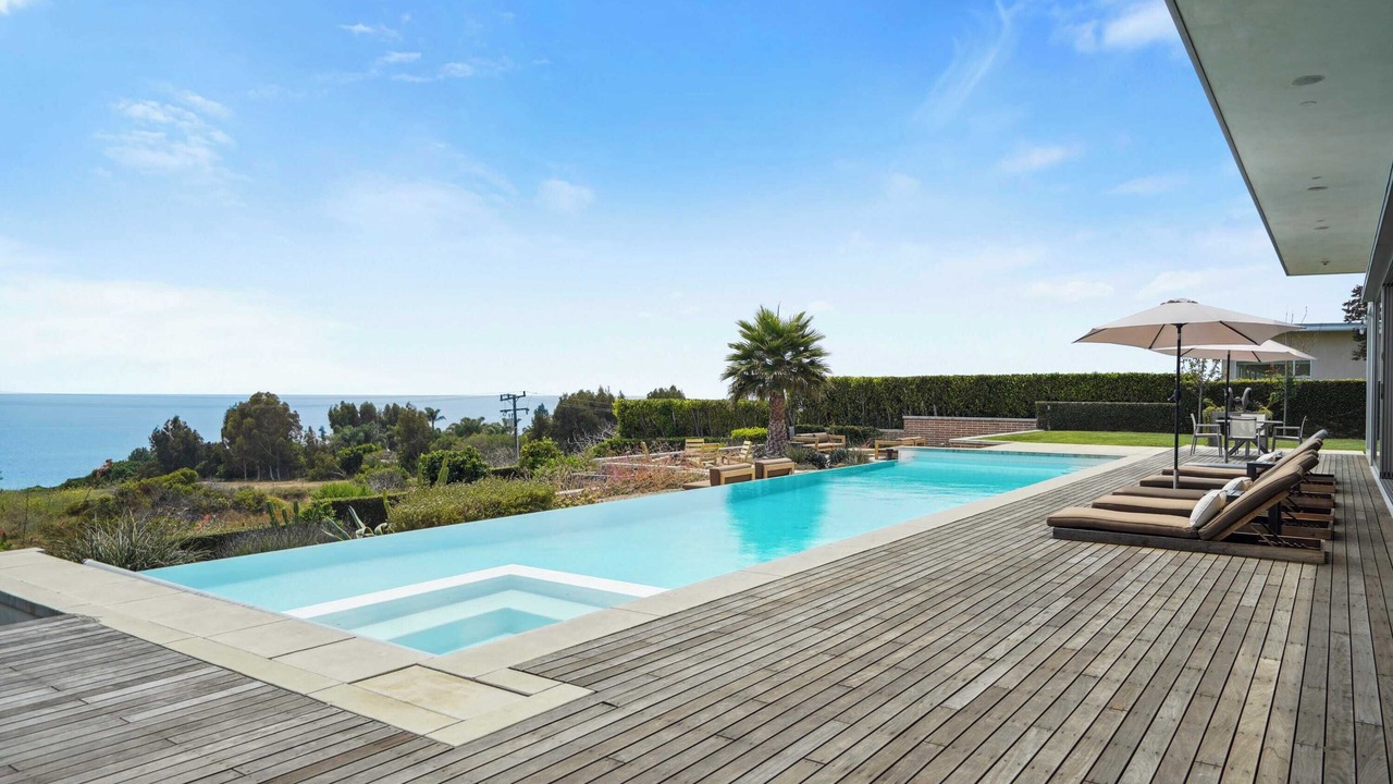 Photo of Others in Central Malibu