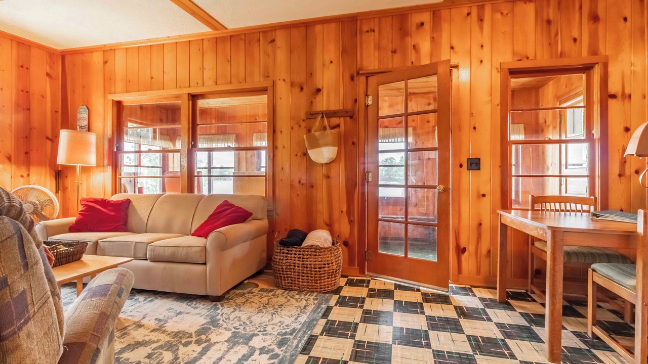 Photo of Livingroom in Friendship