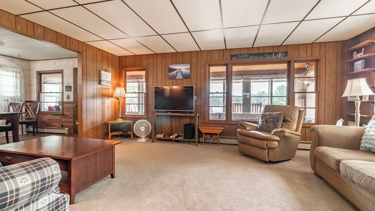 Photo of Livingroom in Friendship