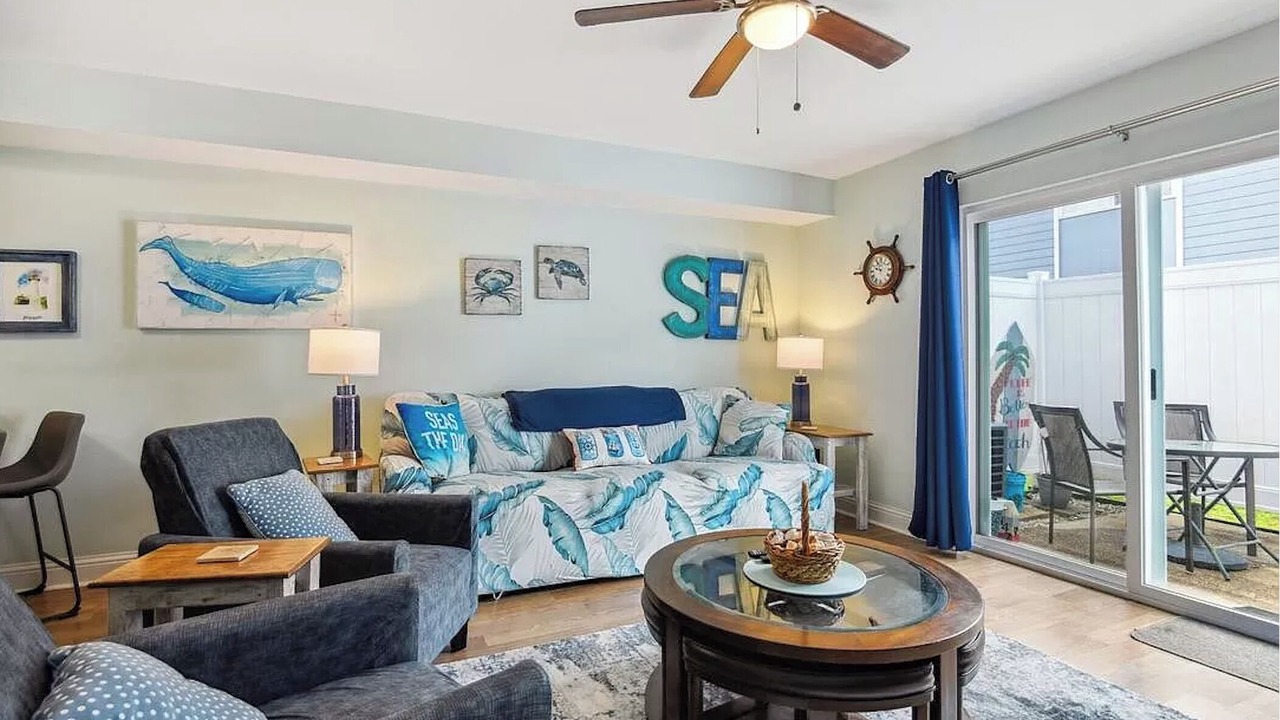 Photo of Livingroom in Biloxi
