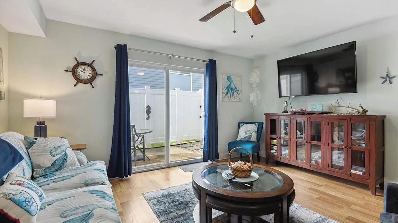 Photo of Livingroom in Biloxi