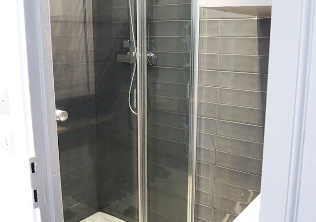 Photo of Bathroom in Quartier de la Goutte-d'Or