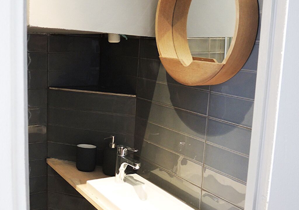 Photo of Bathroom in Quartier de la Goutte-d'Or