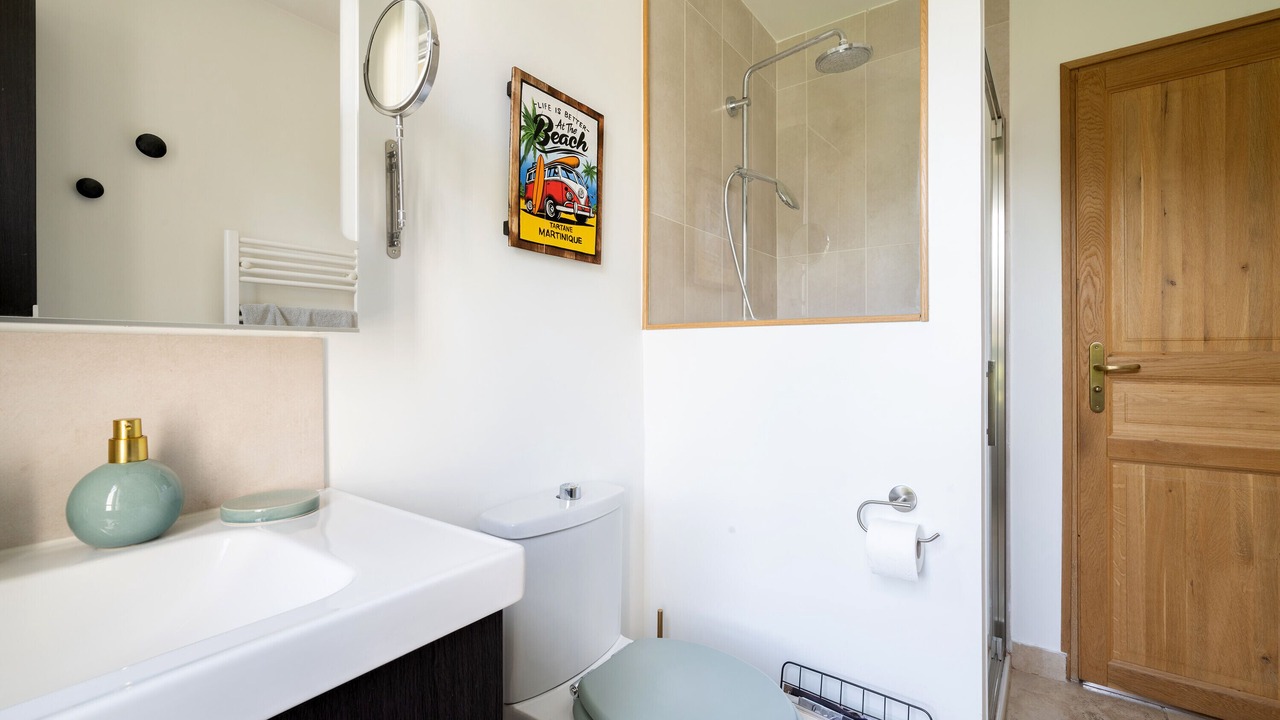Photo of Bathroom in Vanves