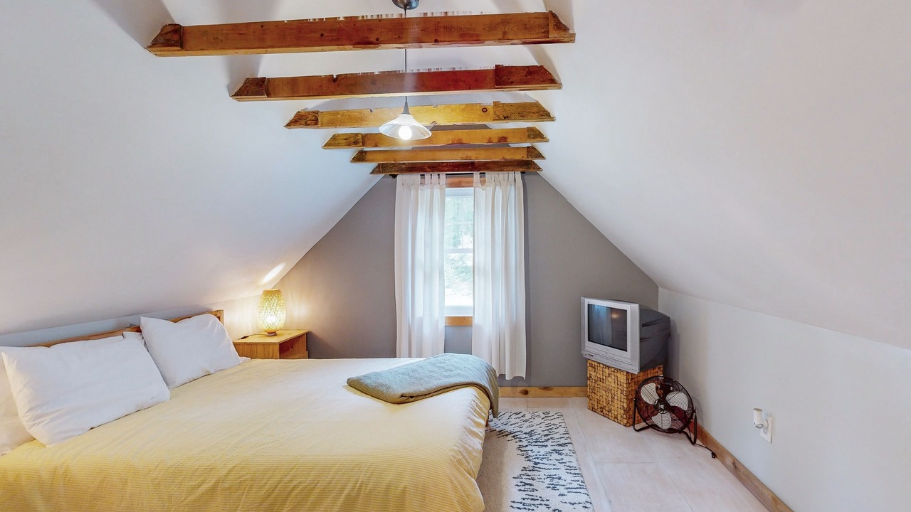 Photo of Bedroom in Crellin