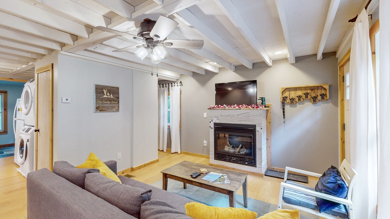 Photo of Livingroom in Crellin