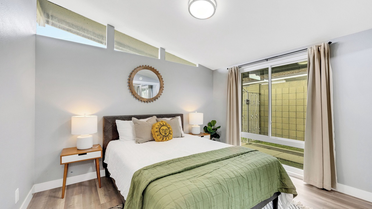 Photo of Bedroom in Sherwood Forest and Thistle Development