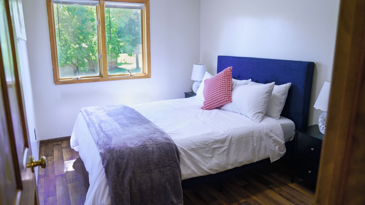 Photo of Bedroom in Maple Grove