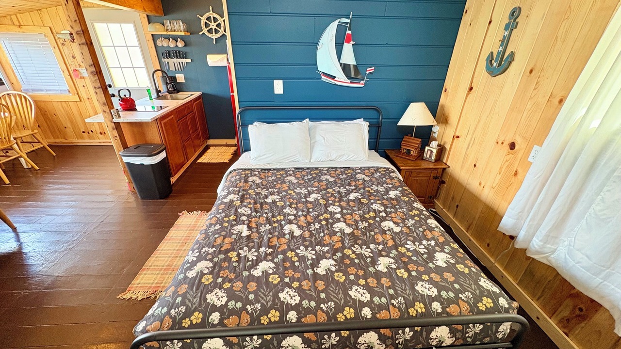Photo of Bedroom in South Haven