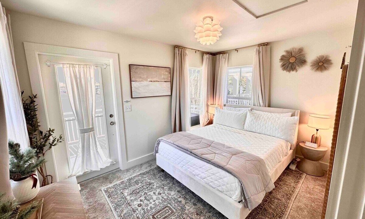 Photo of Bedroom in Ocean Springs