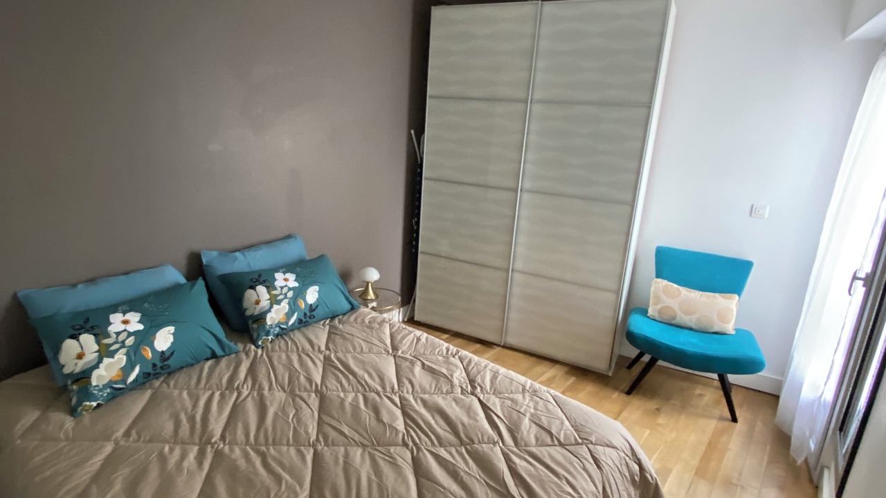Photo of Bedroom in Vanves