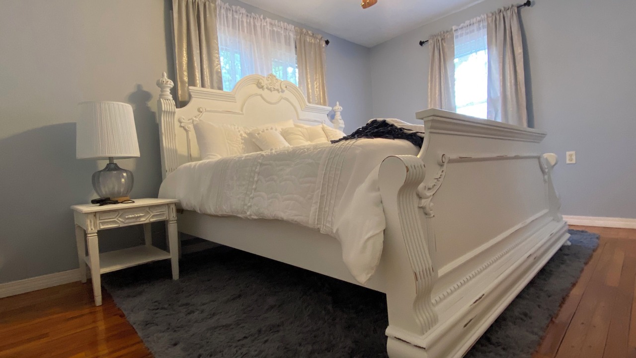 Photo of Bedroom in Pascagoula