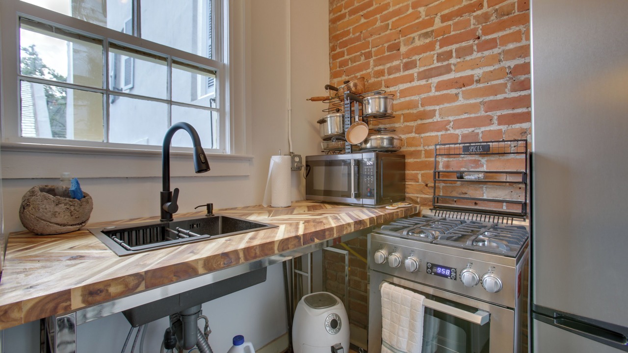 Photo of Kitchen in French Quarter