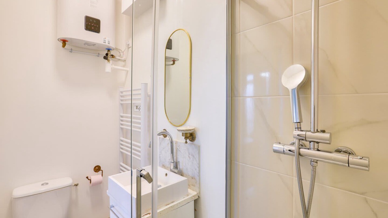 Photo of Bathroom in 15th Arrondissement