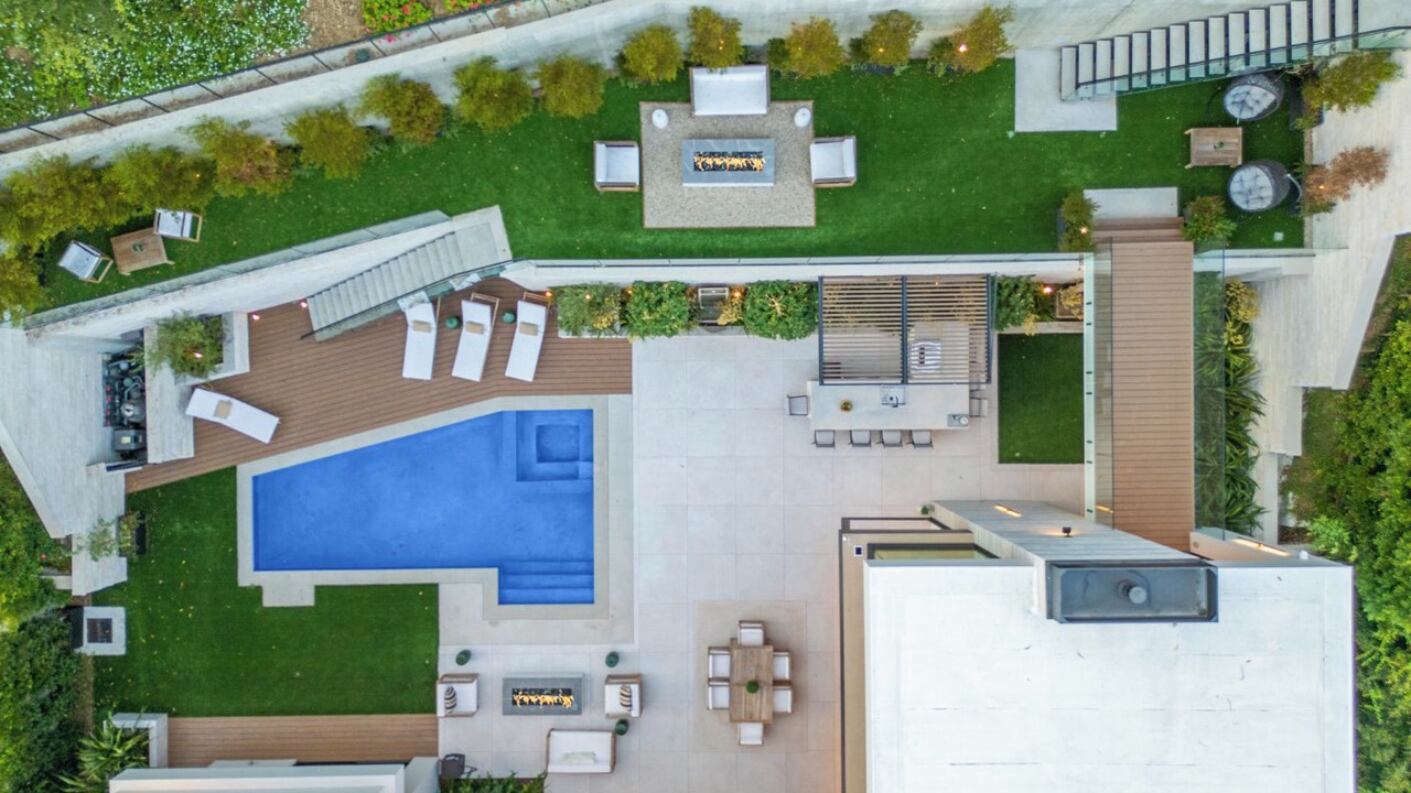 Photo of Outdoor in Beverly Hills