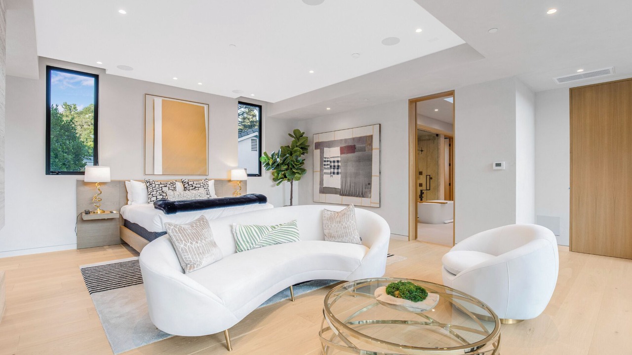 Photo of Livingroom in Beverly Hills