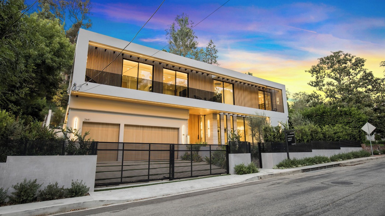 Photo of Outdoor in Beverly Hills
