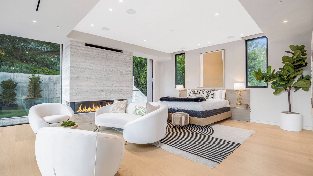Photo of Bedroom in Beverly Hills